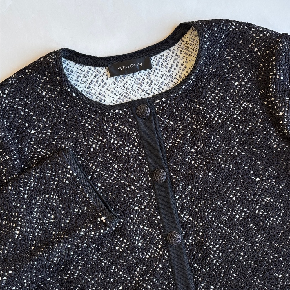 St. John Black Heavy Knit Jacket Cropped‎ 3/4 Sleeves Classic Womens Size Medium